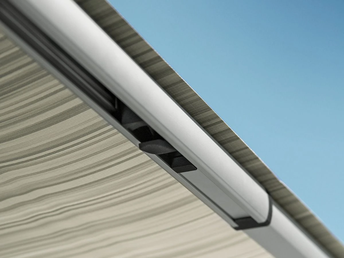 Thule Omnistor 1200 350 Mystic Grey Zakluifel 4 Thule Omnistor 1200 350 Mystic Grey Zakluifel - Afbeelding 4