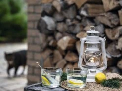 Feuerhand Baby Special 276 Soft Beige Stormlamp 7 Feuerhand Baby Special 276 Soft Beige Stormlamp -Buiten Kamperen feuerhand stormlamp beige 2 ecommerce 528b